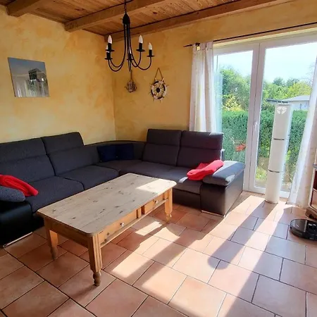 Haus Krabbe Mit Strandkorb Inkl Holiday home Goehren (Ruegen)