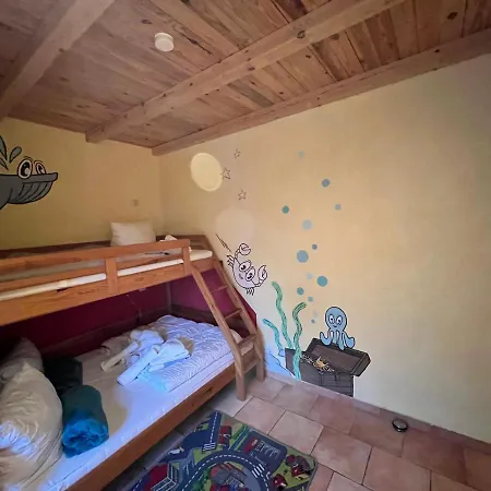 Haus Krabbe Mit Strandkorb Inkl Holiday home Goehren (Ruegen)